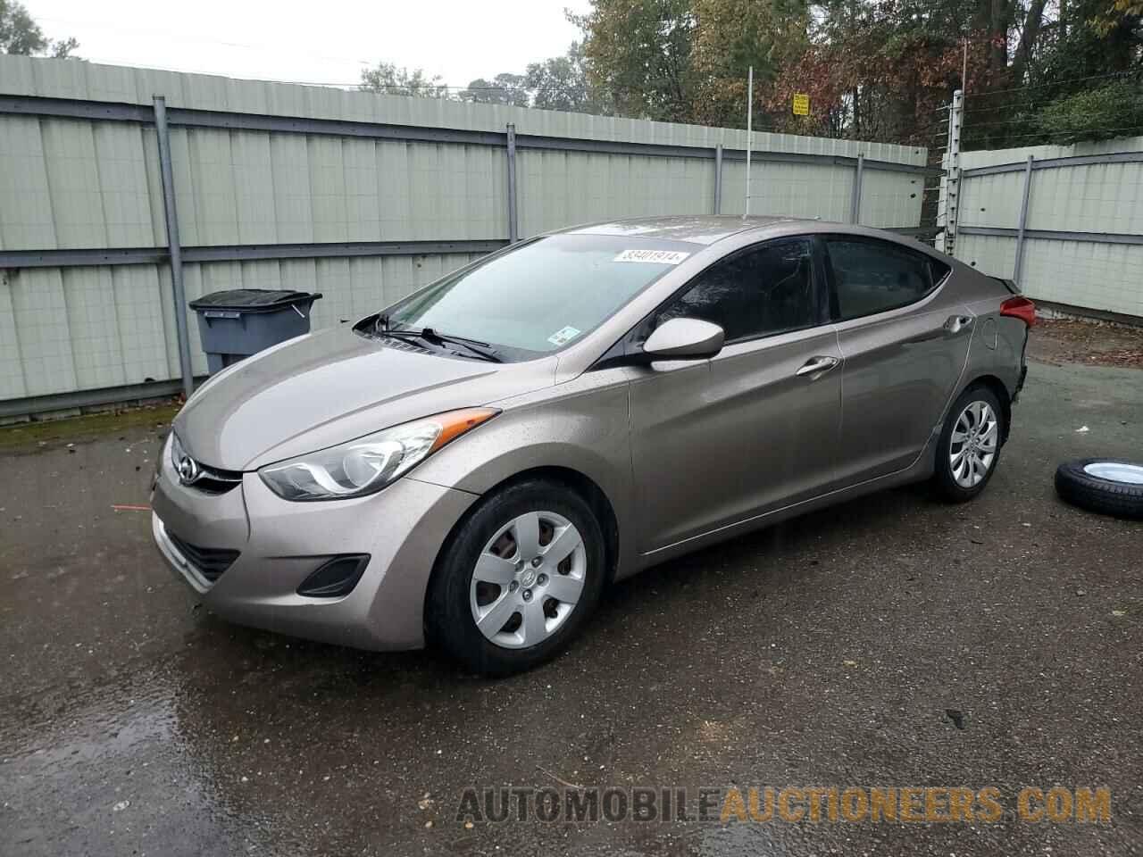 5NPDH4AE4DH158717 HYUNDAI ELANTRA 2013