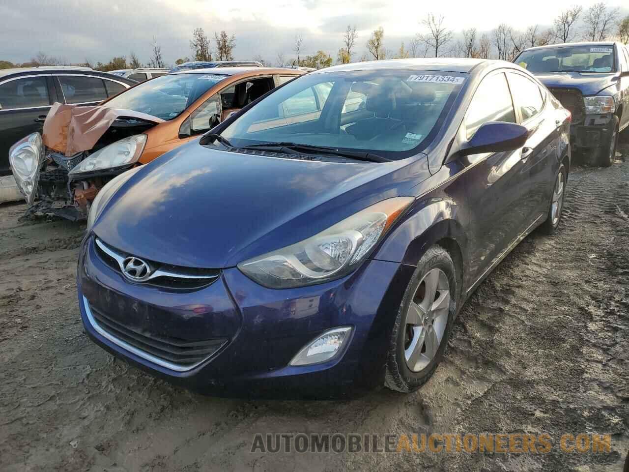 5NPDH4AE4DH163397 HYUNDAI ELANTRA 2013