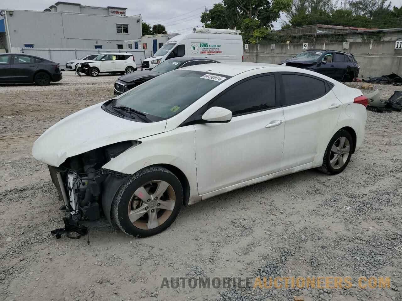 5NPDH4AE4DH192883 HYUNDAI ELANTRA 2013