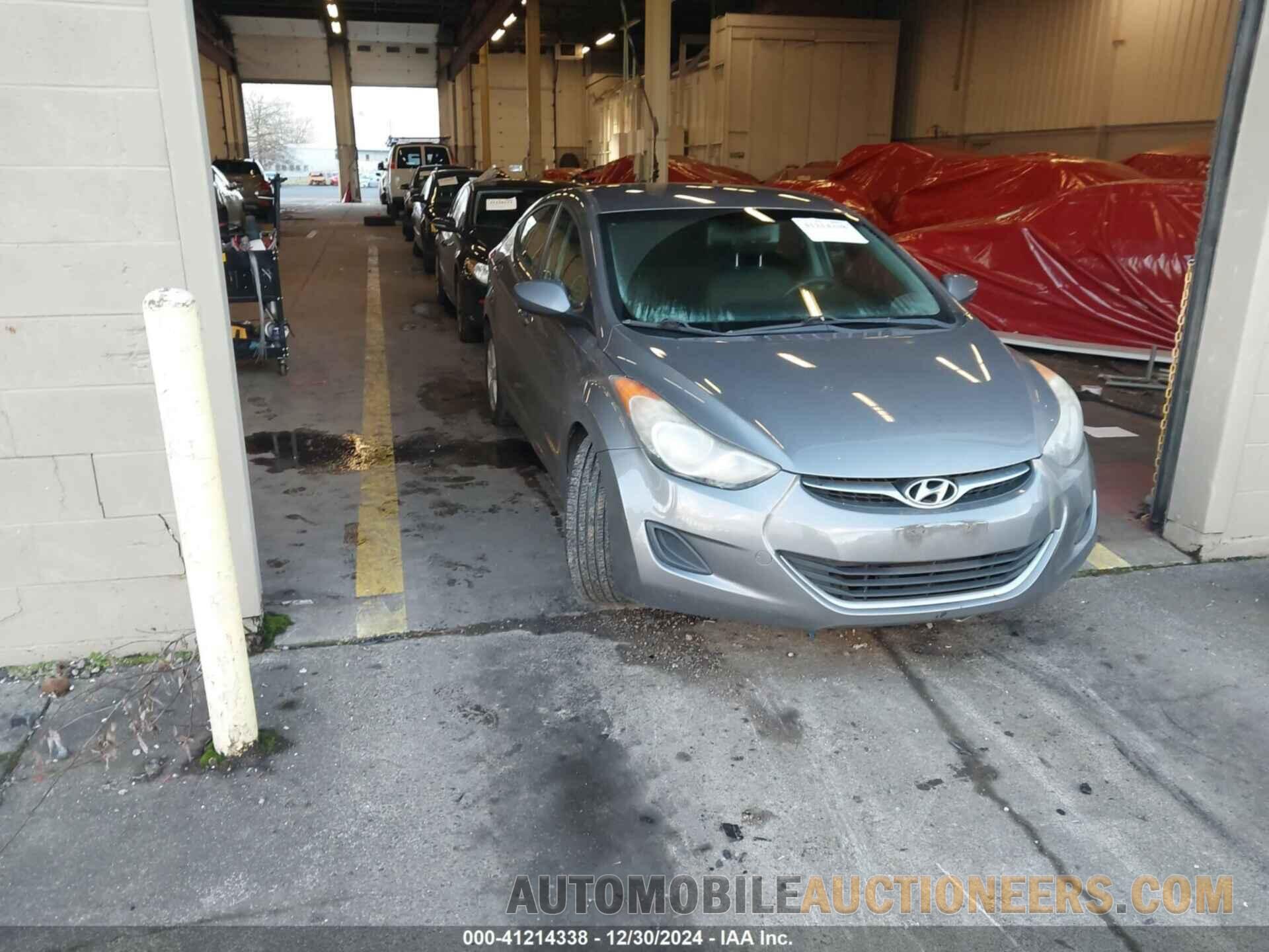 5NPDH4AE4DH236882 HYUNDAI ELANTRA 2013