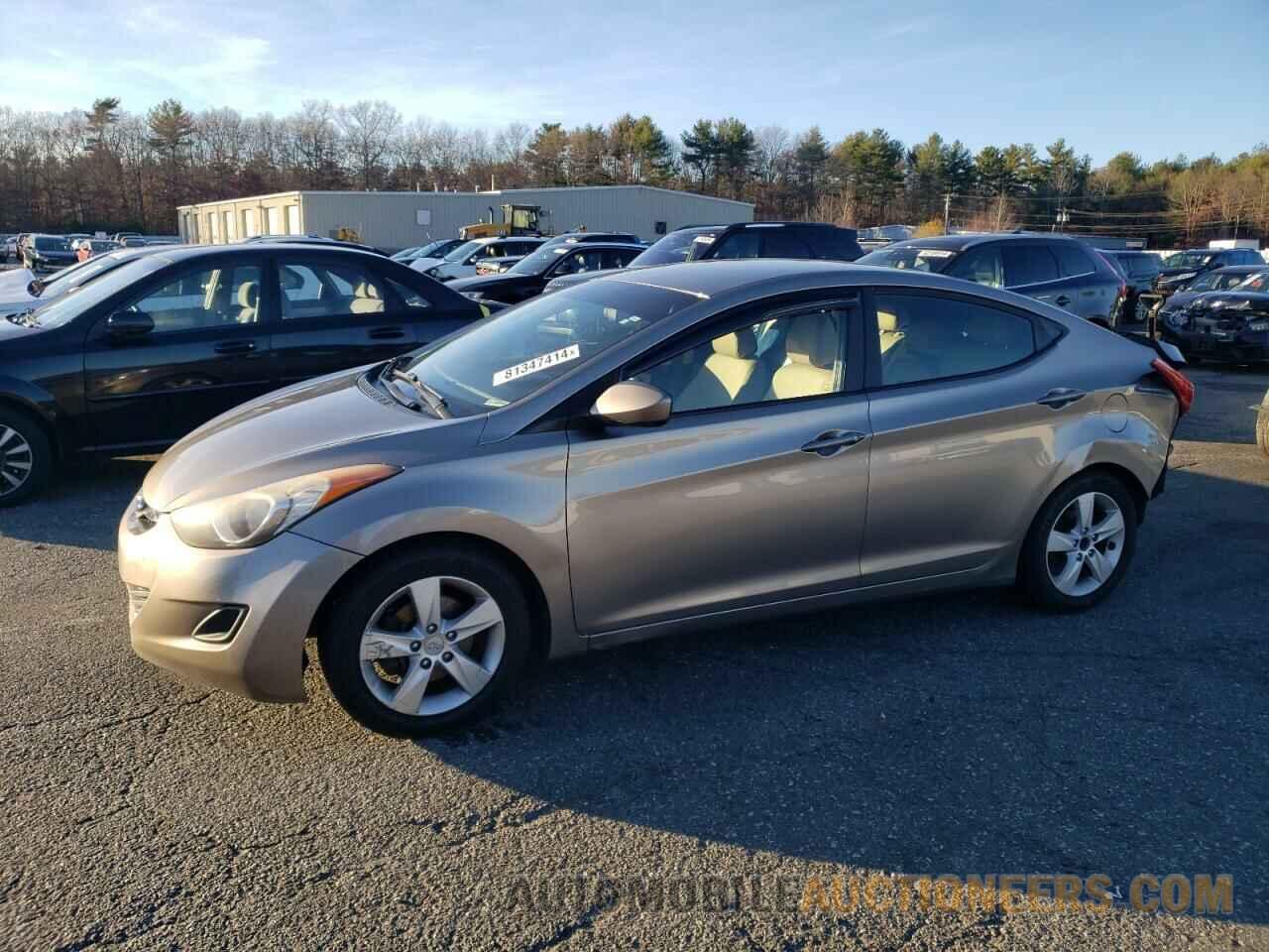 5NPDH4AE4DH260325 HYUNDAI ELANTRA 2013