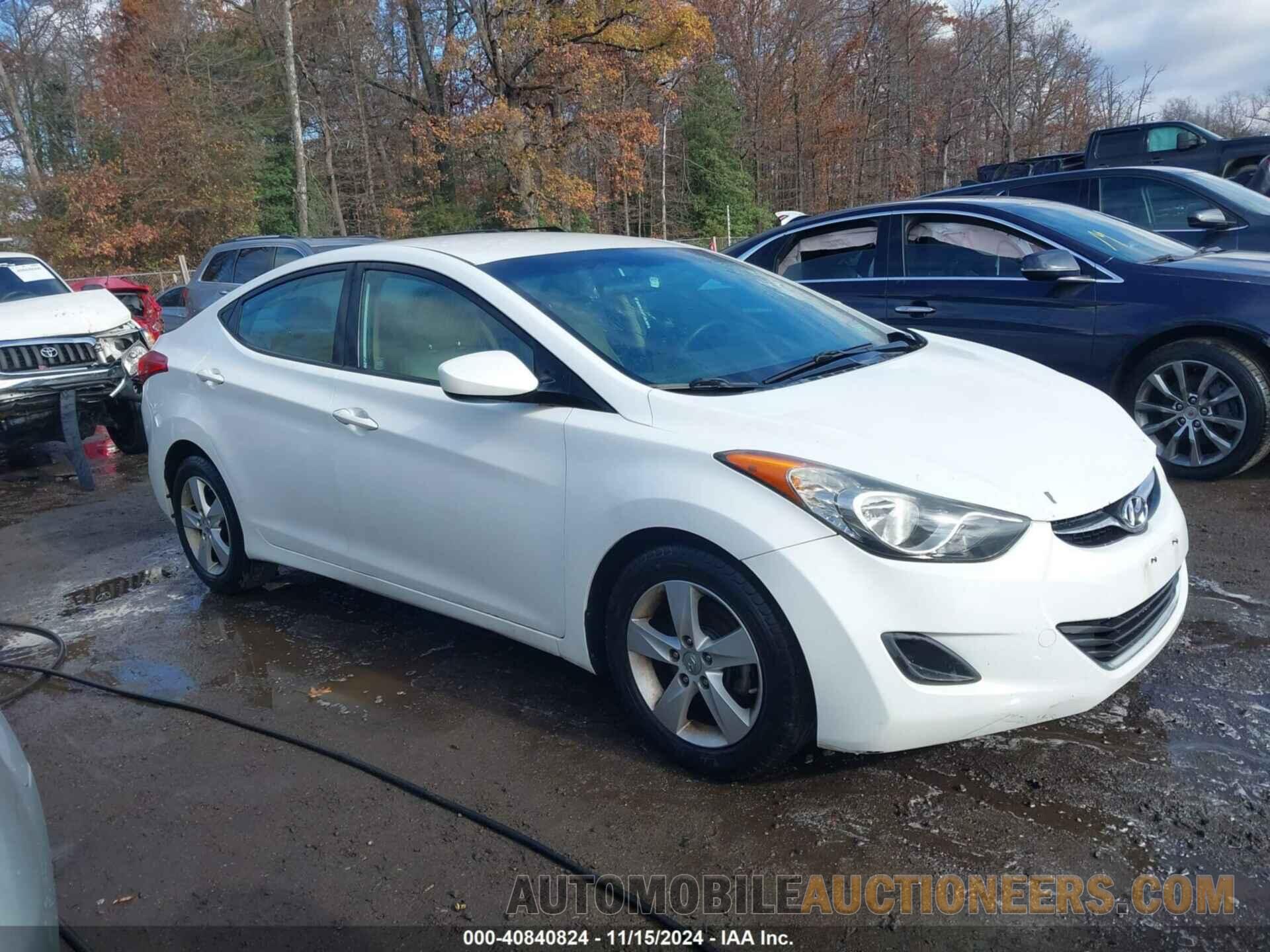 5NPDH4AE4DH311855 HYUNDAI ELANTRA 2013