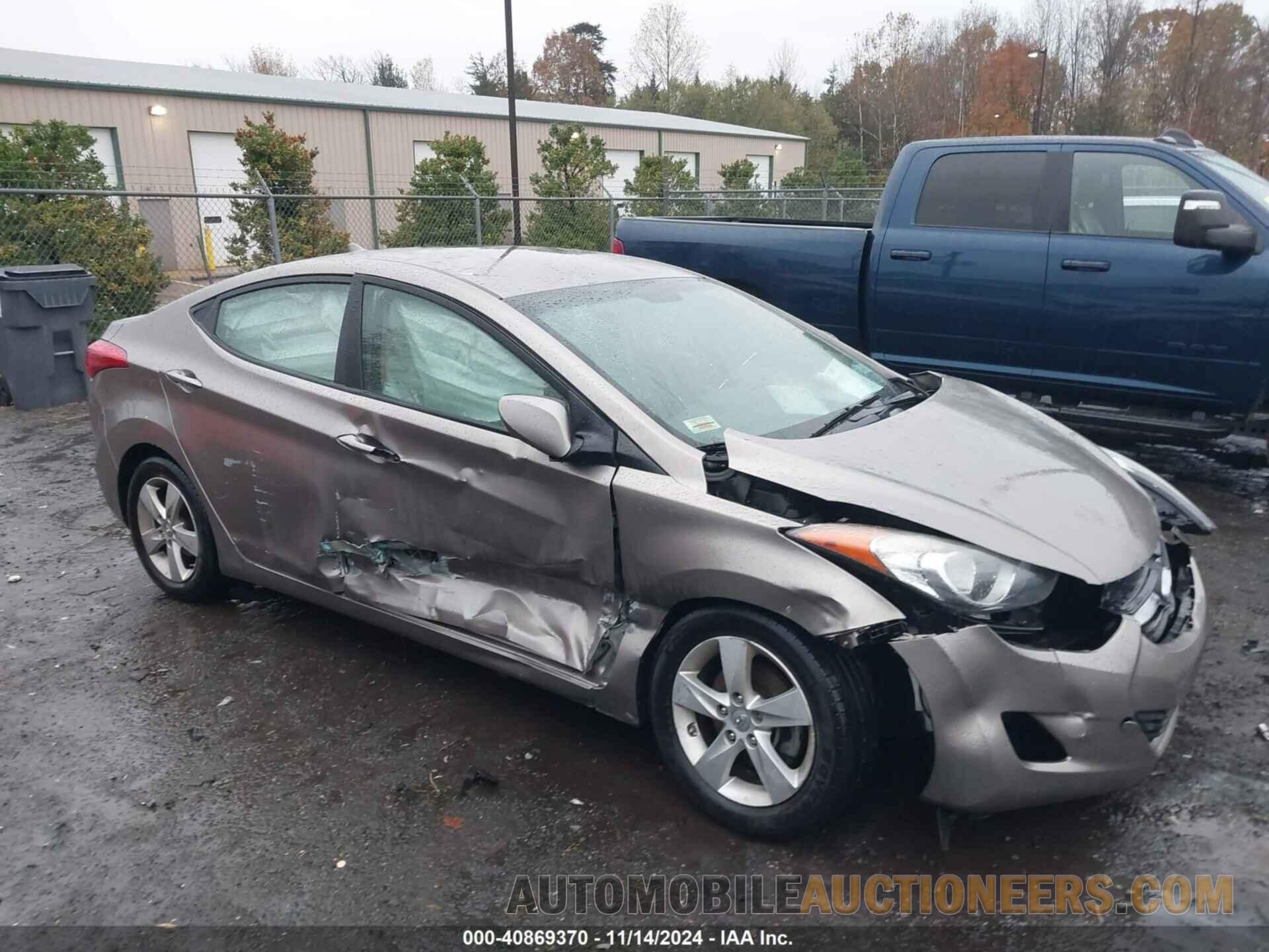 5NPDH4AE4DH331717 HYUNDAI ELANTRA 2013