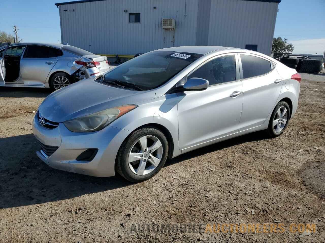 5NPDH4AE4DH348470 HYUNDAI ELANTRA 2013