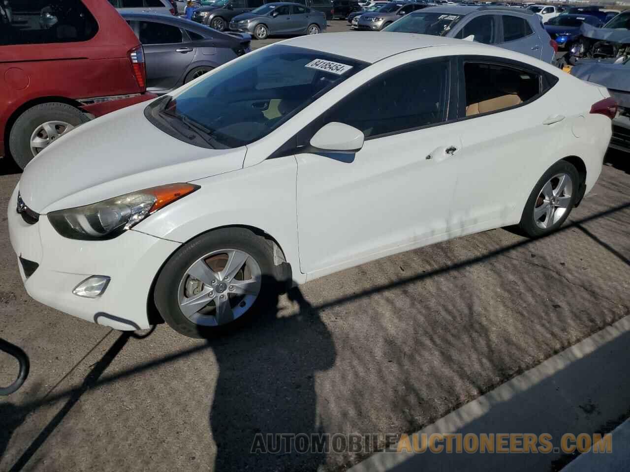 5NPDH4AE4DH377967 HYUNDAI ELANTRA 2013