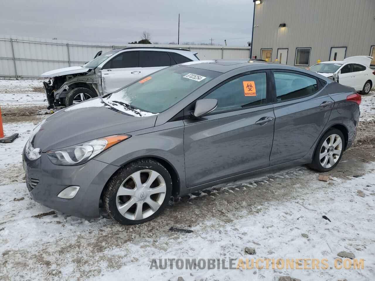 5NPDH4AE4DH381887 HYUNDAI ELANTRA 2013