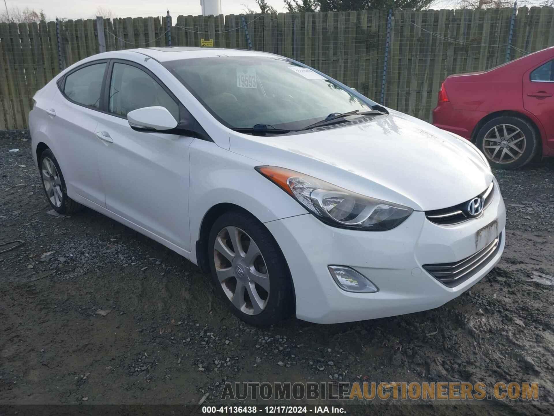 5NPDH4AE4DH385888 HYUNDAI ELANTRA 2013