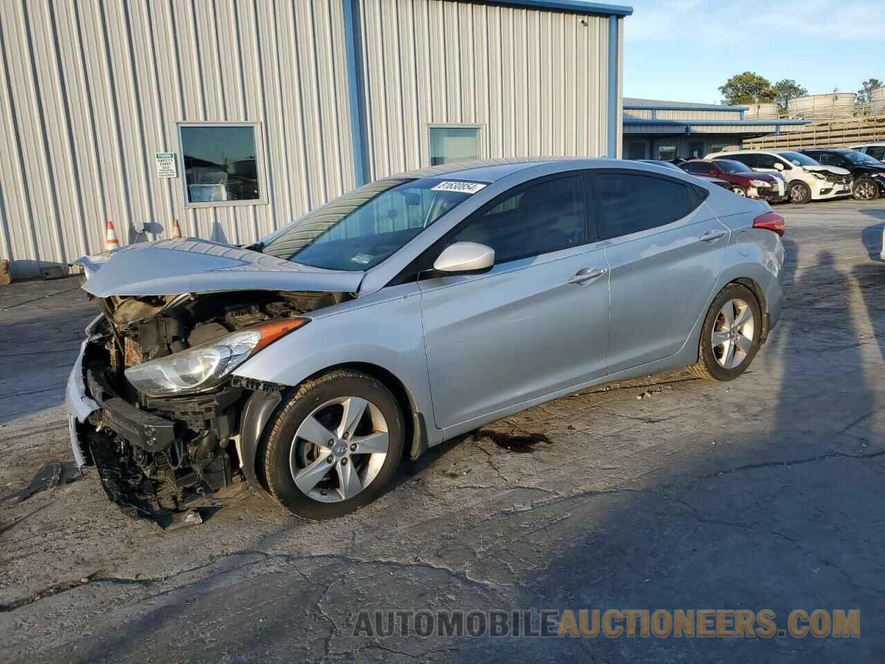 5NPDH4AE4DH390668 HYUNDAI ELANTRA 2013