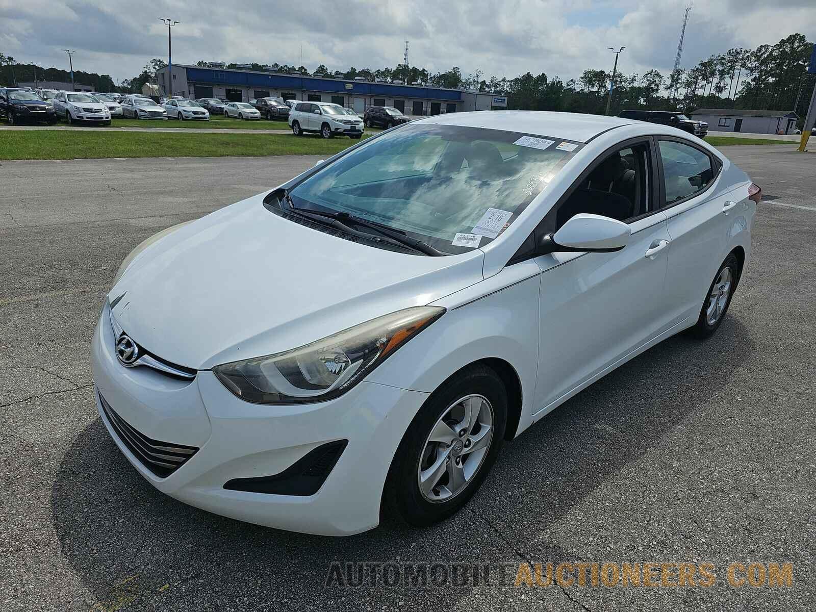 5NPDH4AE4FH591389 Hyundai Elantra SE 2015