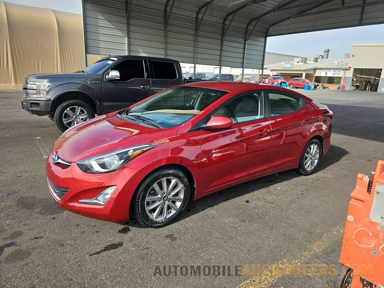 5NPDH4AE4GH653696 Hyundai Elantra SE 2016