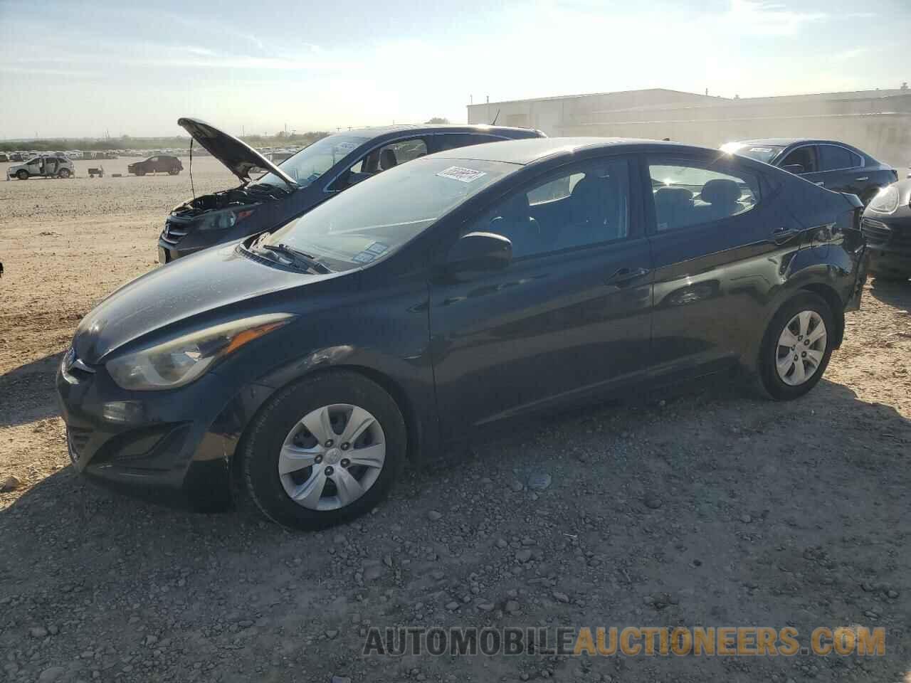 5NPDH4AE4GH685824 HYUNDAI ELANTRA 2016