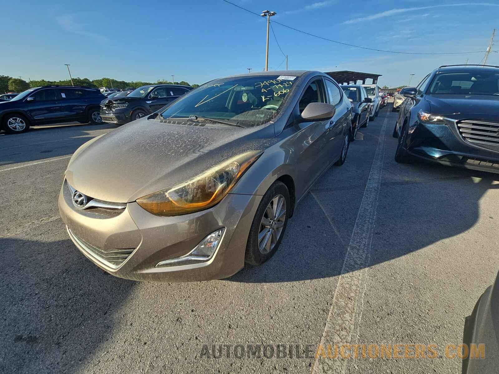 5NPDH4AE4GH749084 Hyundai Elantra SE 2016