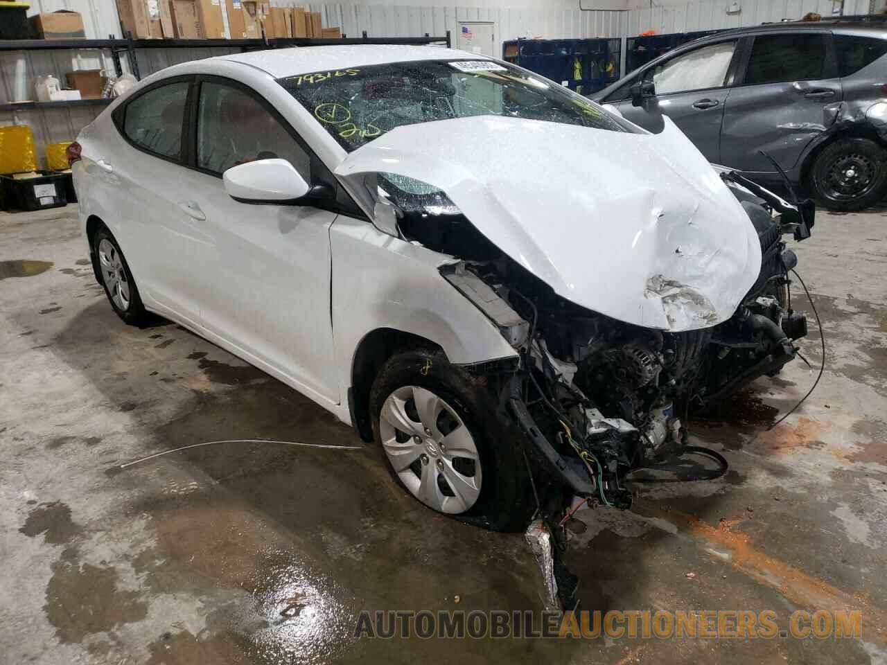 5NPDH4AE4GH793165 HYUNDAI ELANTRA 2016