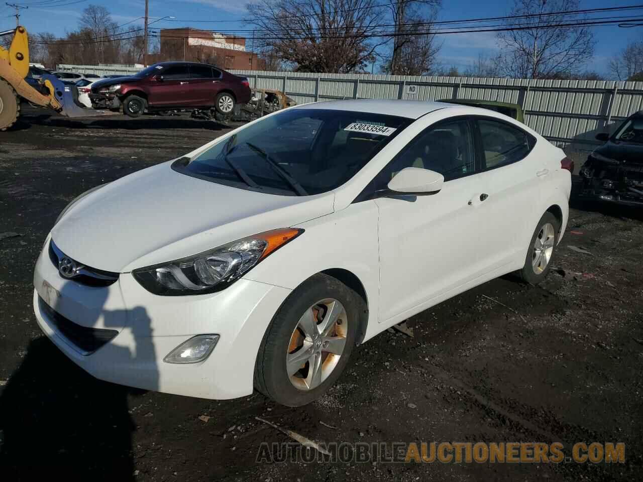 5NPDH4AE5CH097988 HYUNDAI ELANTRA 2012