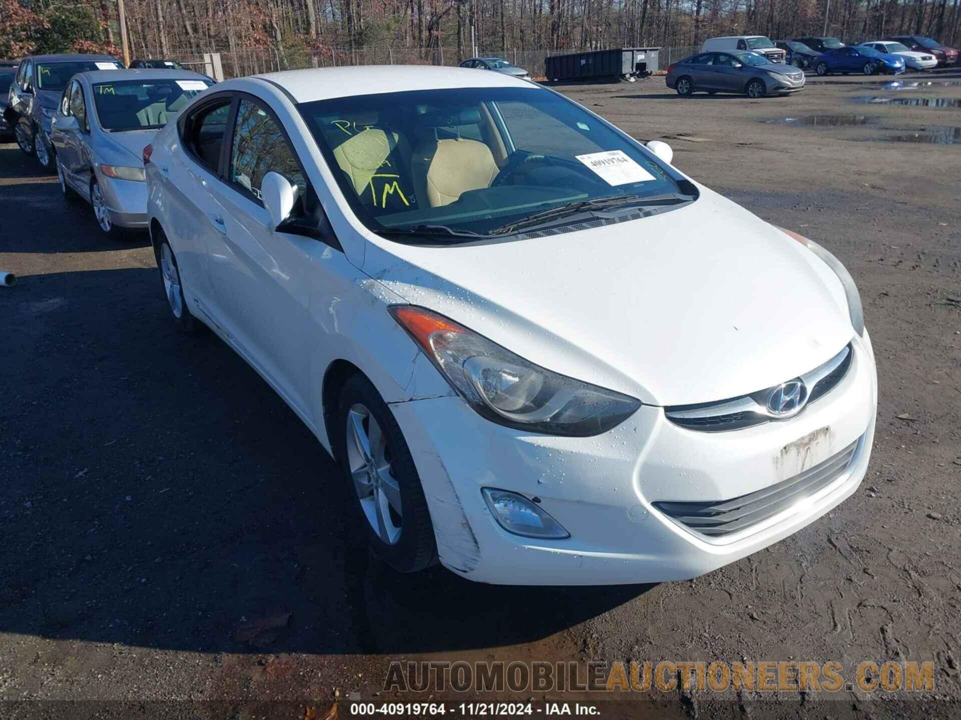 5NPDH4AE5DH218519 HYUNDAI ELANTRA 2013