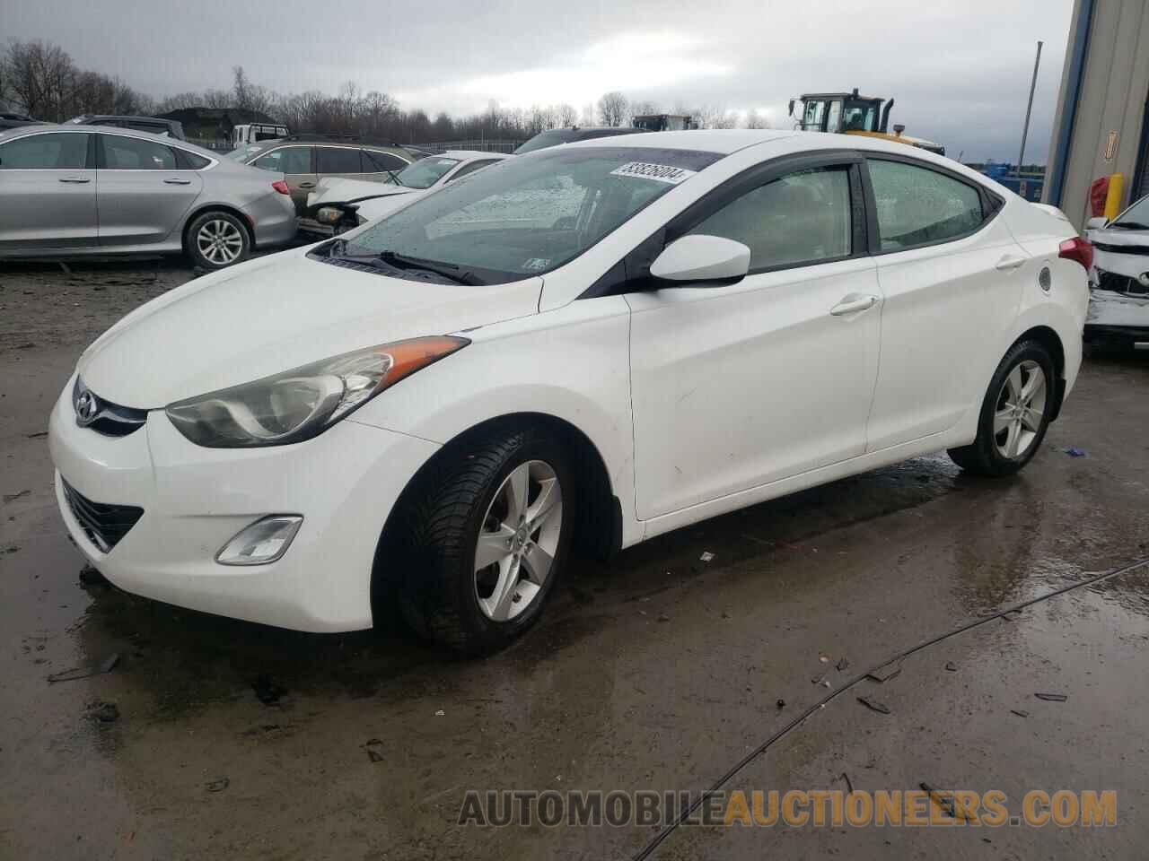 5NPDH4AE5DH221226 HYUNDAI ELANTRA 2013