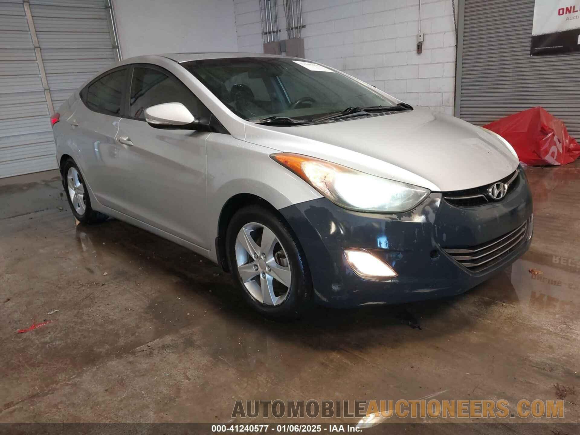 5NPDH4AE5DH233604 HYUNDAI ELANTRA 2013