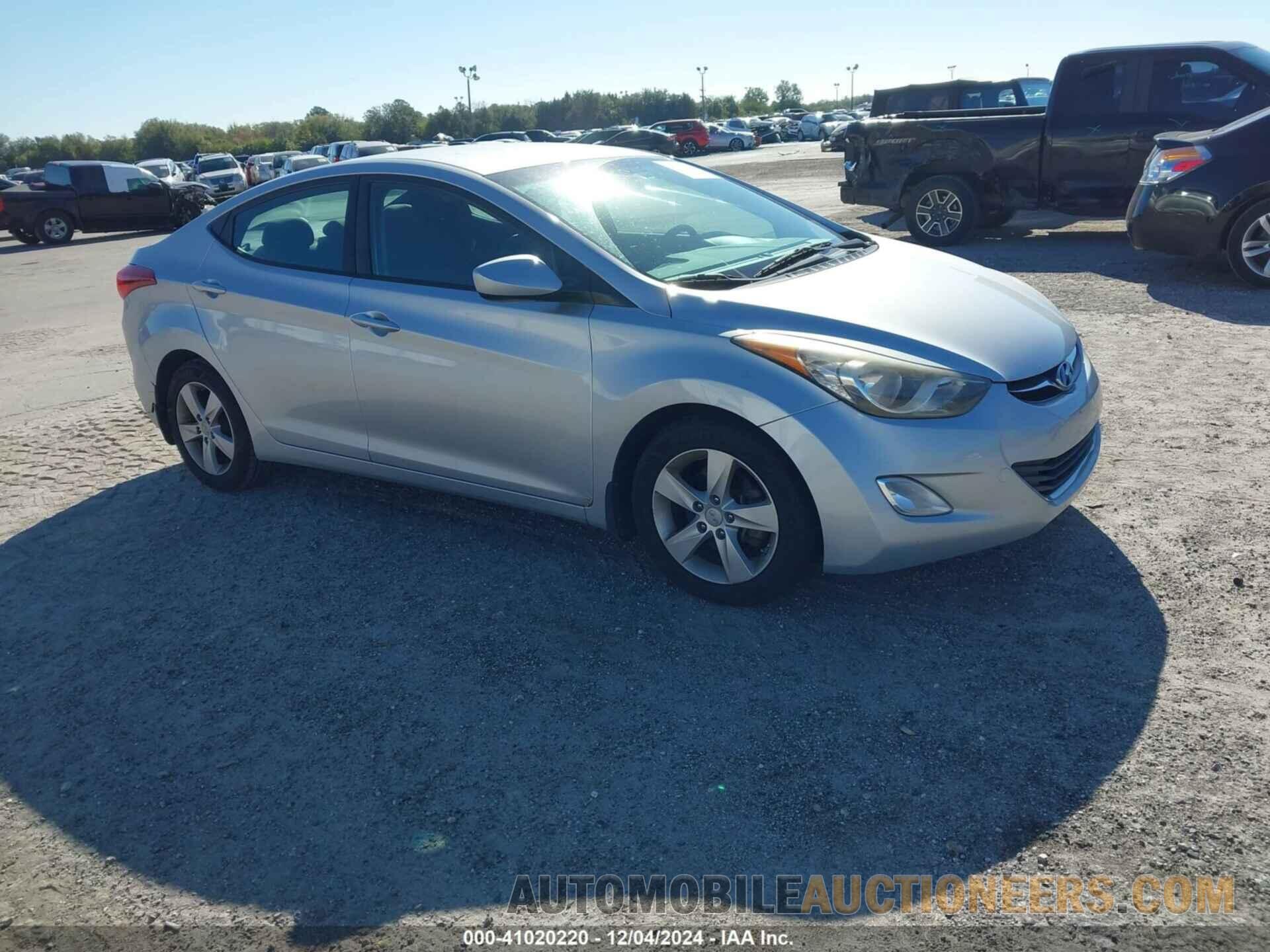 5NPDH4AE5DH280518 HYUNDAI ELANTRA 2013