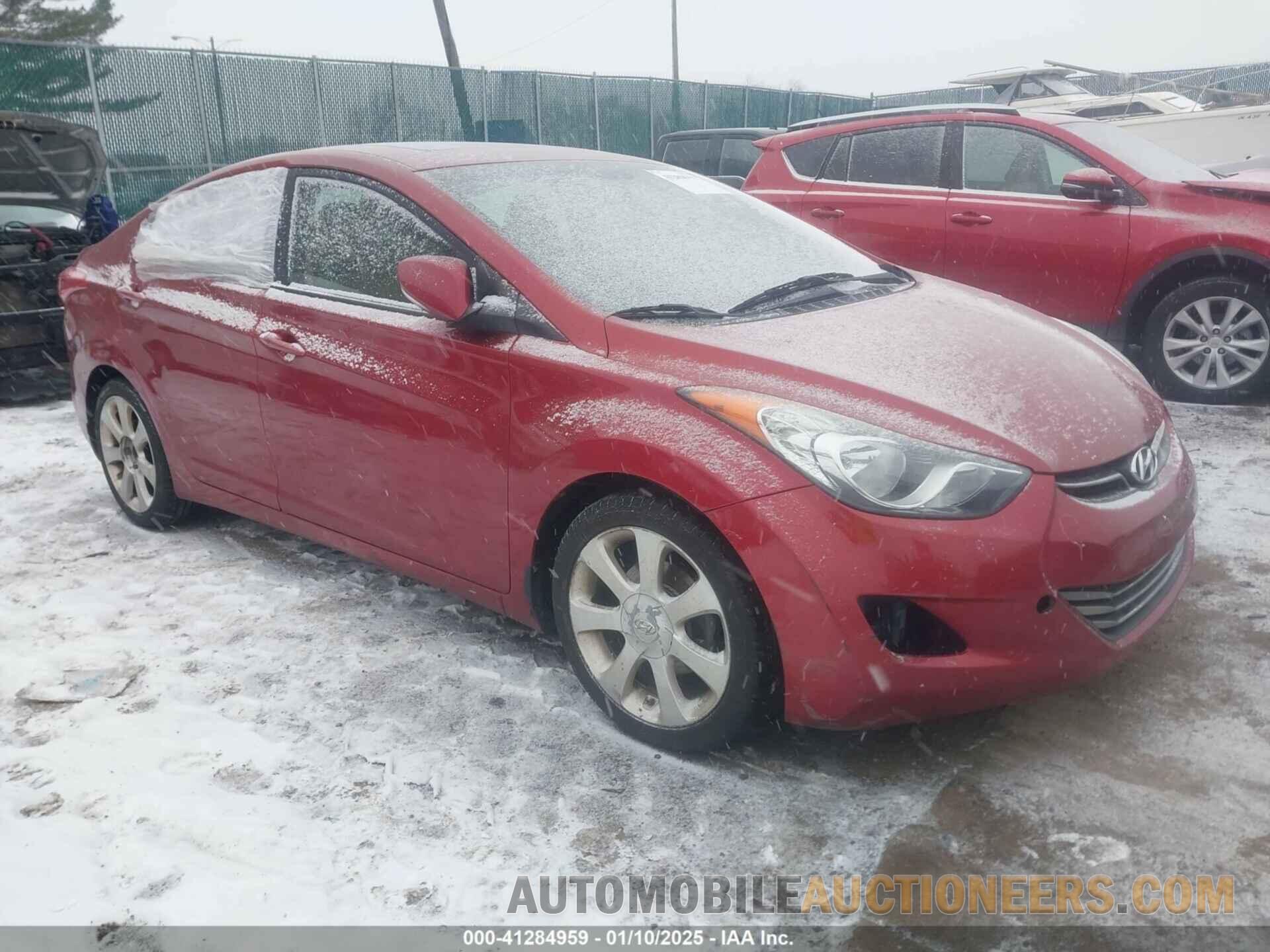 5NPDH4AE5DH311332 HYUNDAI ELANTRA 2013