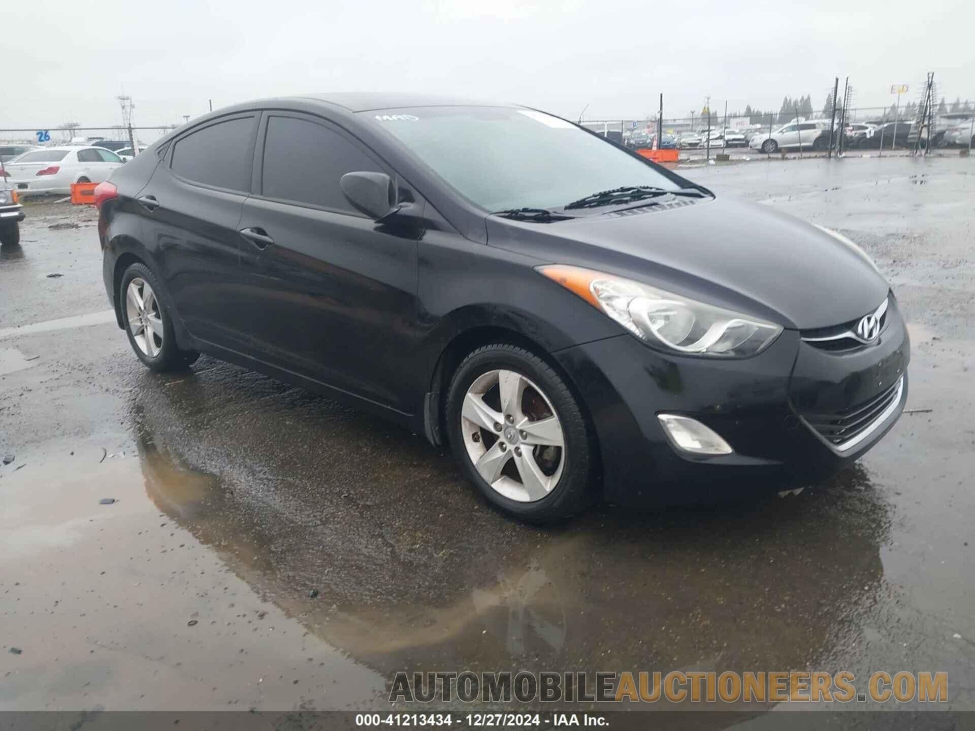 5NPDH4AE5DH333816 HYUNDAI ELANTRA 2013