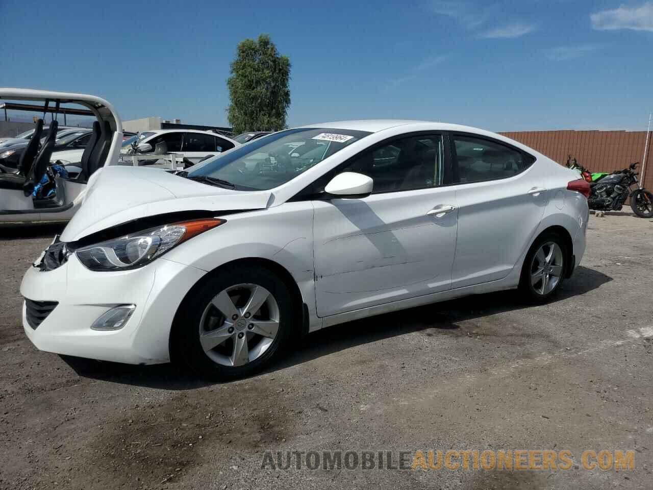 5NPDH4AE5DH420941 HYUNDAI ELANTRA 2013