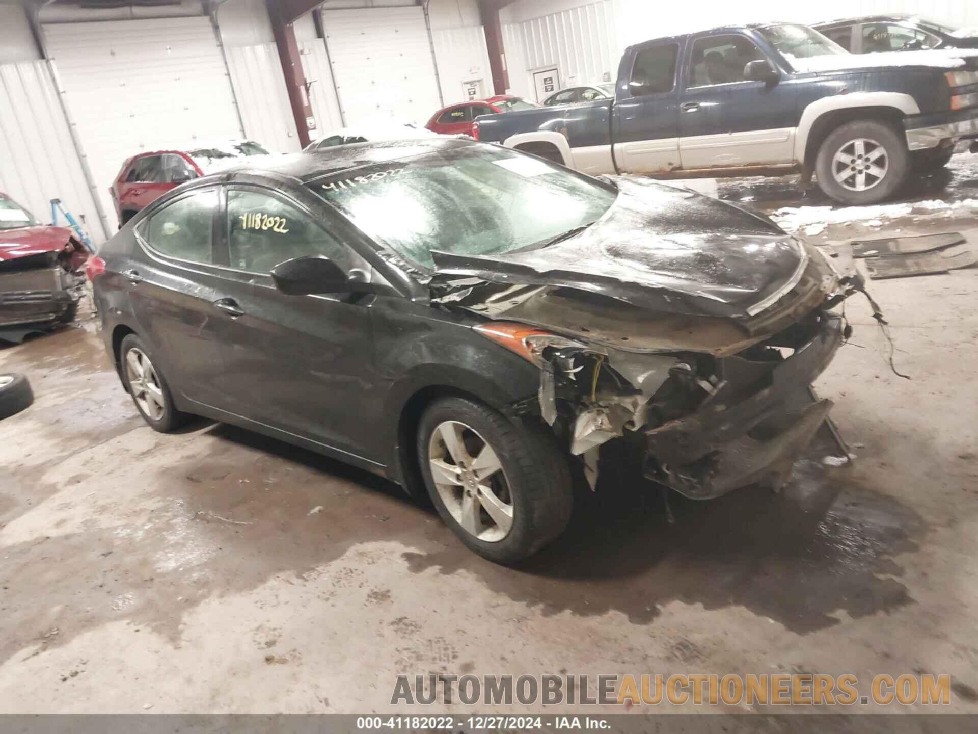 5NPDH4AE5DH432989 HYUNDAI ELANTRA 2013