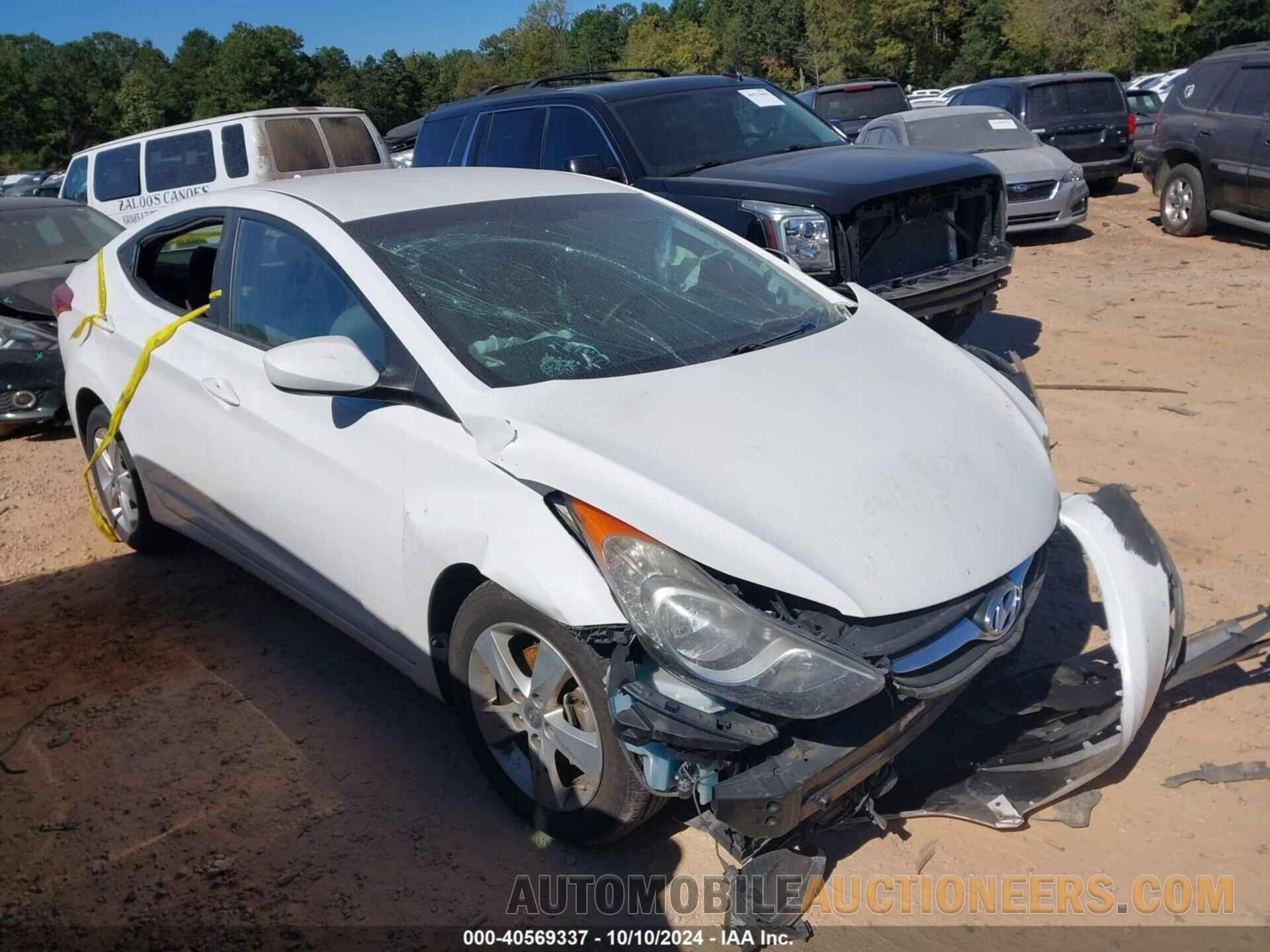 5NPDH4AE5DH437609 HYUNDAI ELANTRA 2013