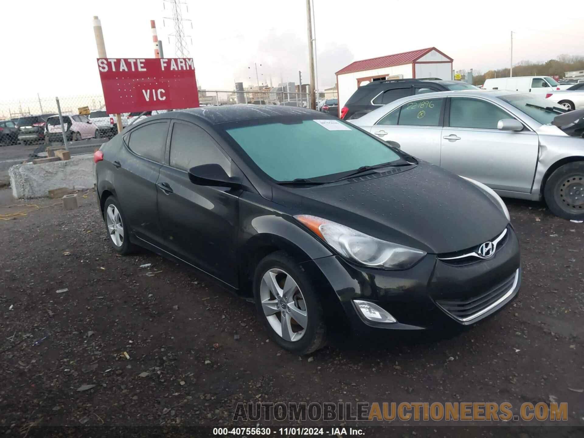 5NPDH4AE5DH445743 HYUNDAI ELANTRA 2013