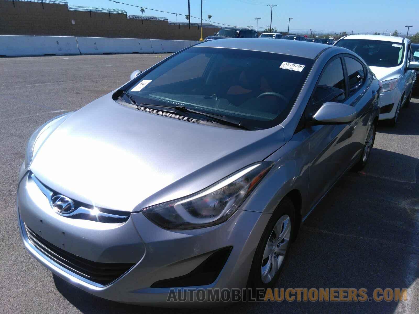 5NPDH4AE5GH721830 Hyundai Elantra 2016