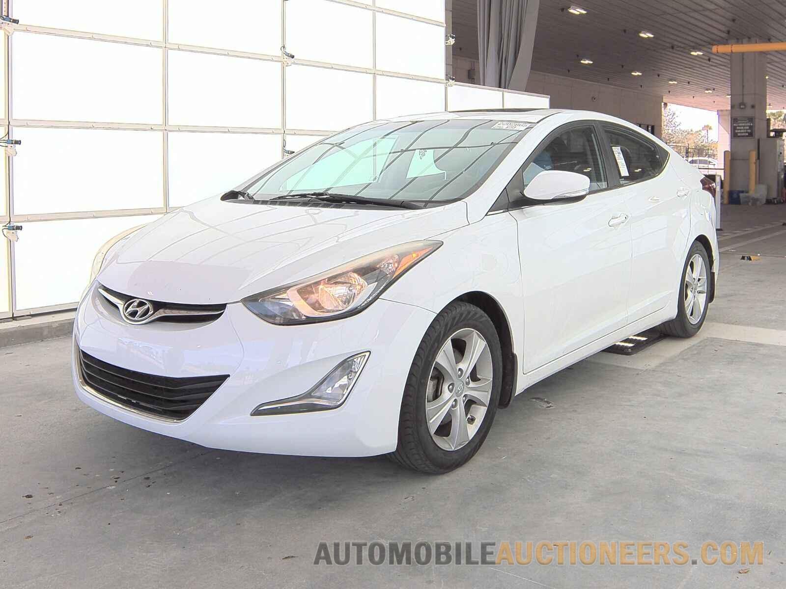 5NPDH4AE5GH726817 Hyundai Elantra 2016