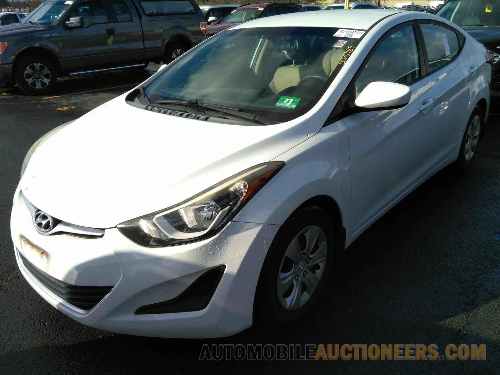 5NPDH4AE5GH756500 Hyundai Elantra 2016