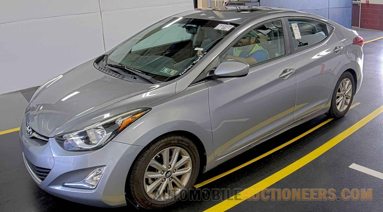 5NPDH4AE5GH766718 Hyundai Elantra 2016