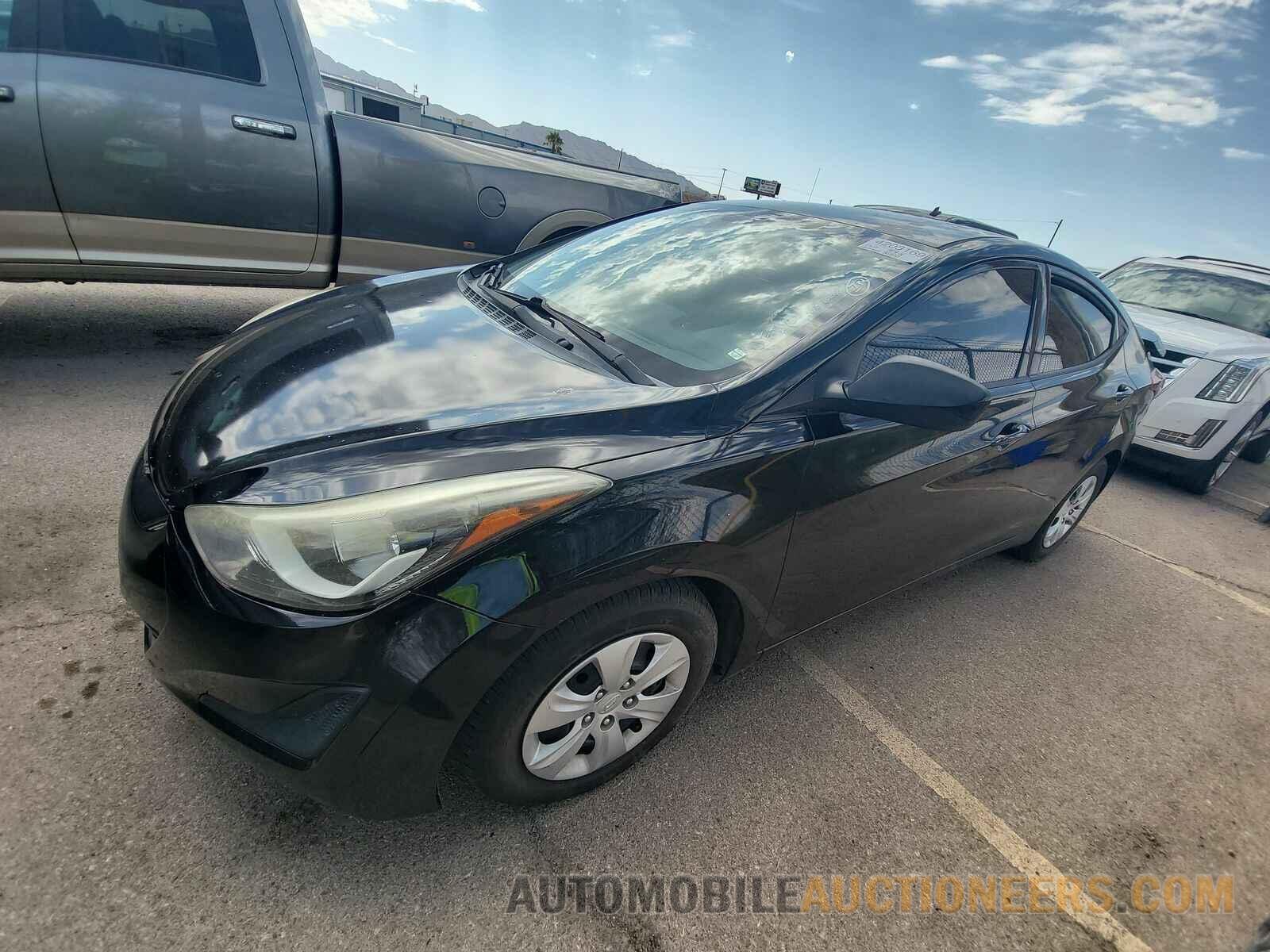 5NPDH4AE5GH786452 Hyundai Elantra SE 2016