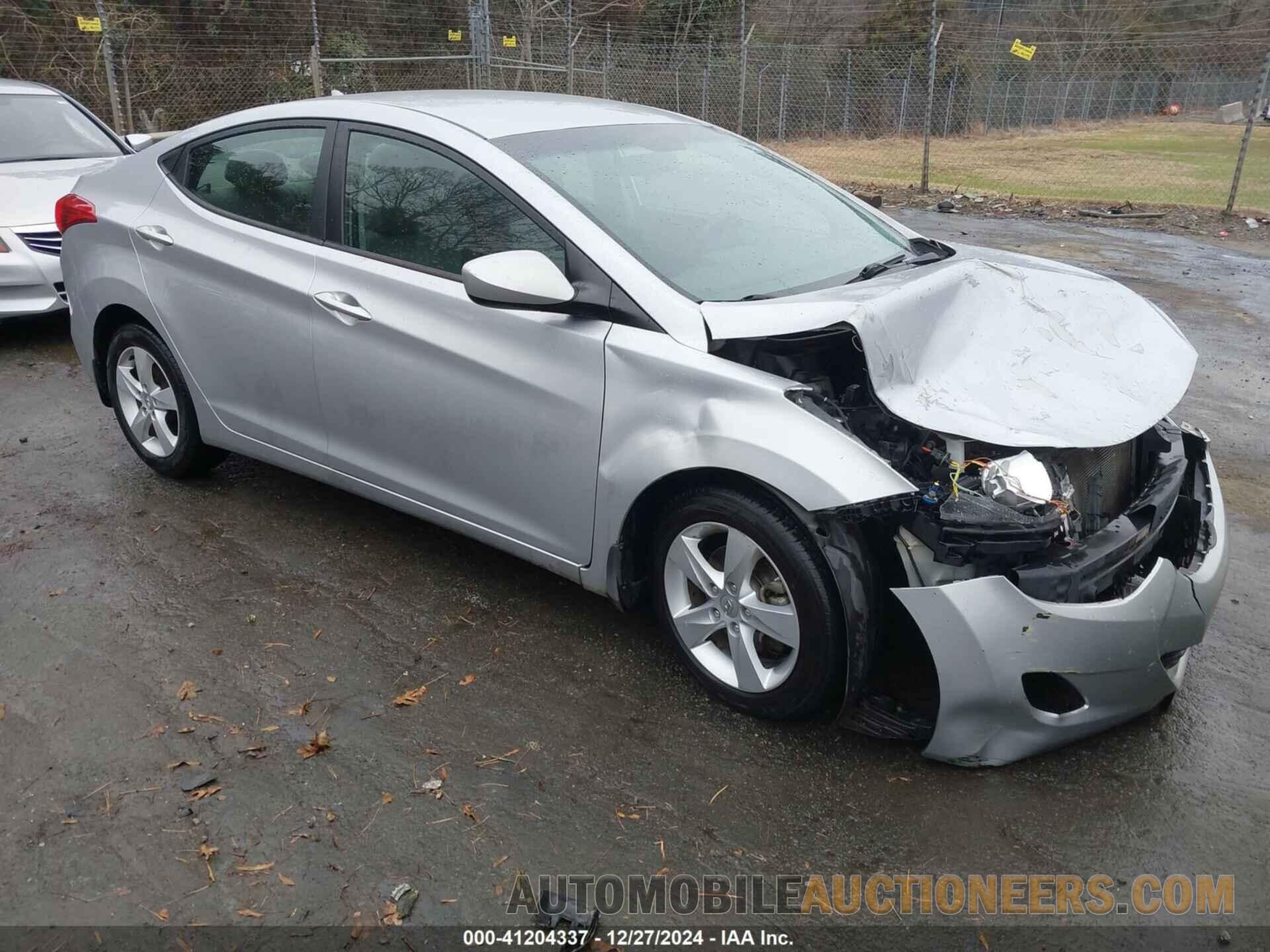 5NPDH4AE6DH190956 HYUNDAI ELANTRA 2013