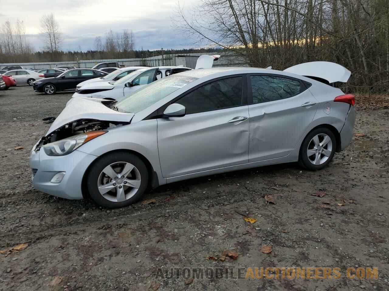 5NPDH4AE6DH191458 HYUNDAI ELANTRA 2013