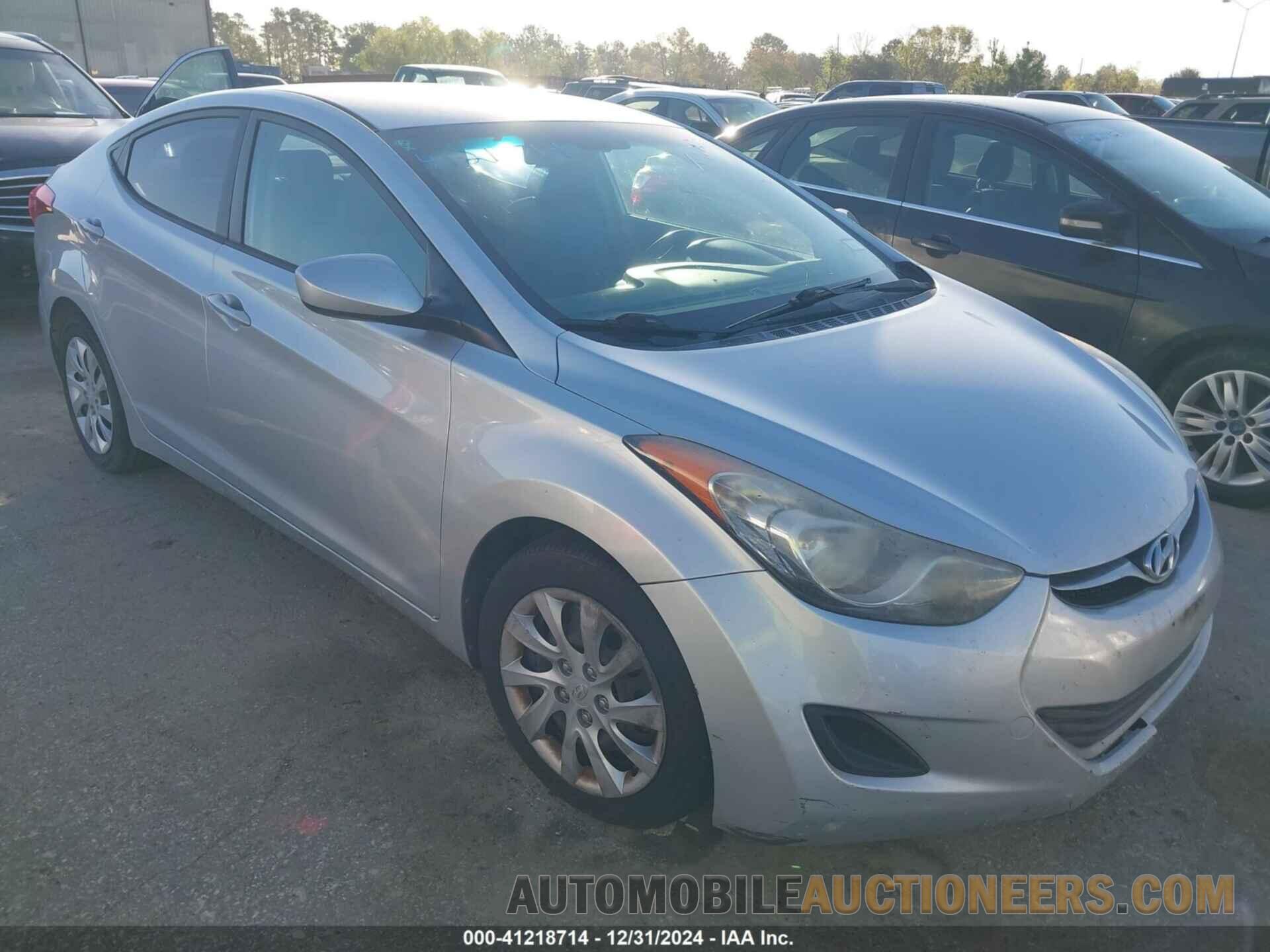 5NPDH4AE6DH221719 HYUNDAI ELANTRA 2013