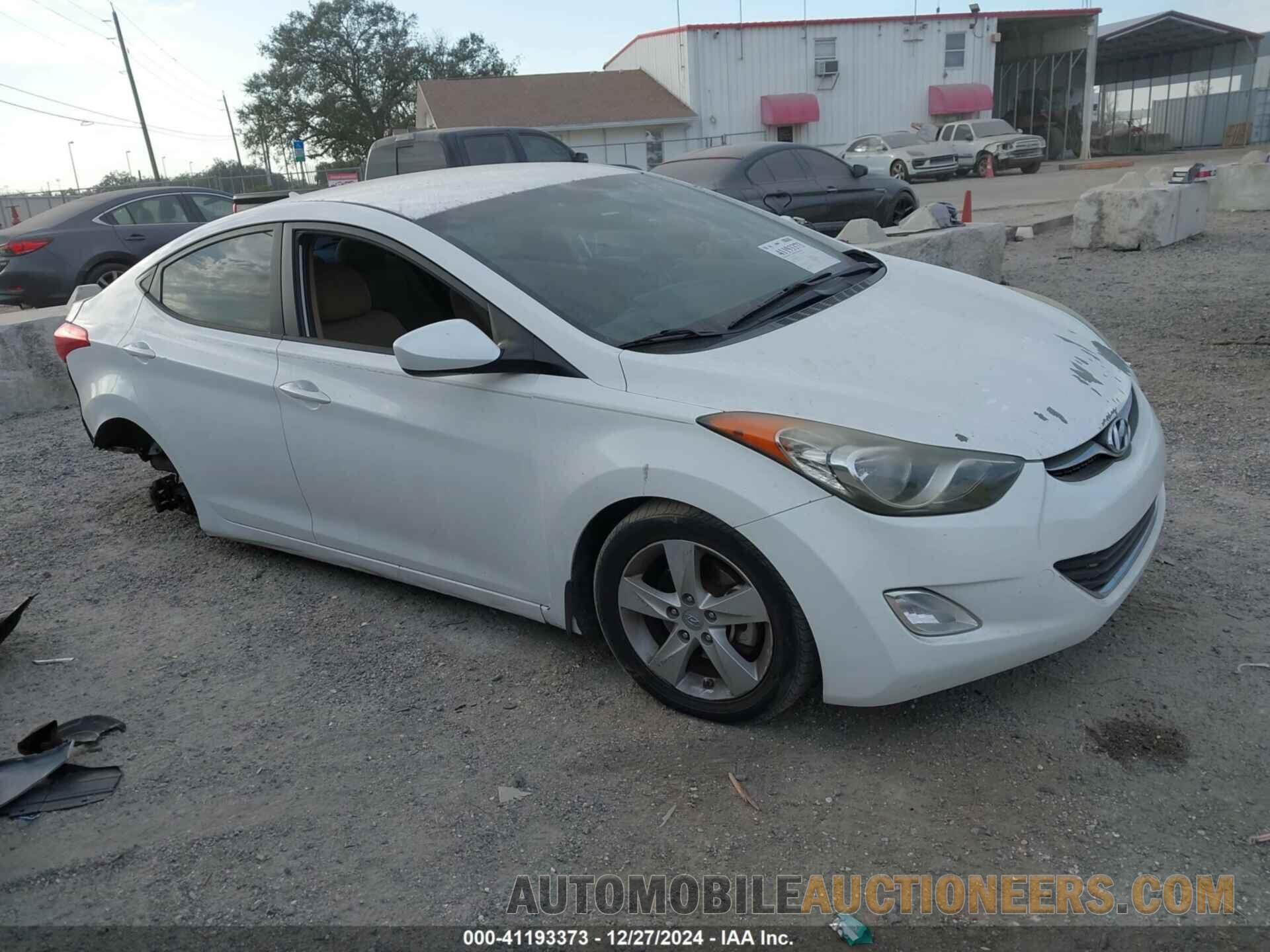 5NPDH4AE6DH231179 HYUNDAI ELANTRA 2013