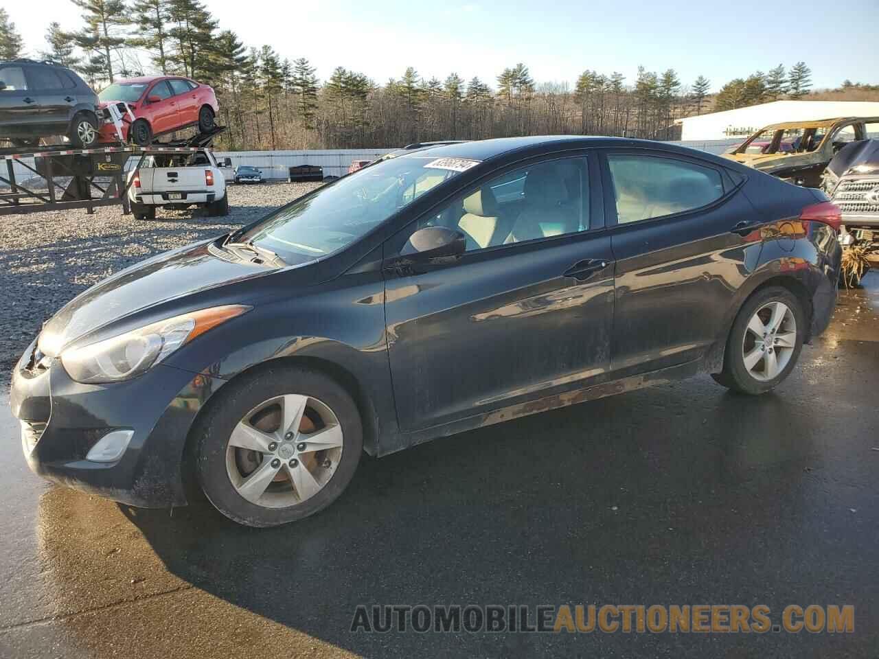 5NPDH4AE6DH233238 HYUNDAI ELANTRA 2013