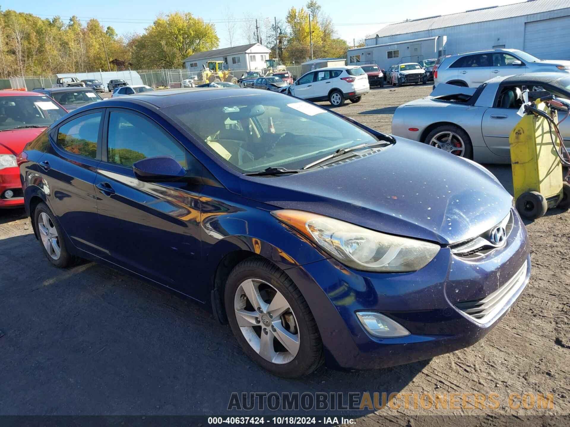 5NPDH4AE6DH236706 HYUNDAI ELANTRA 2013