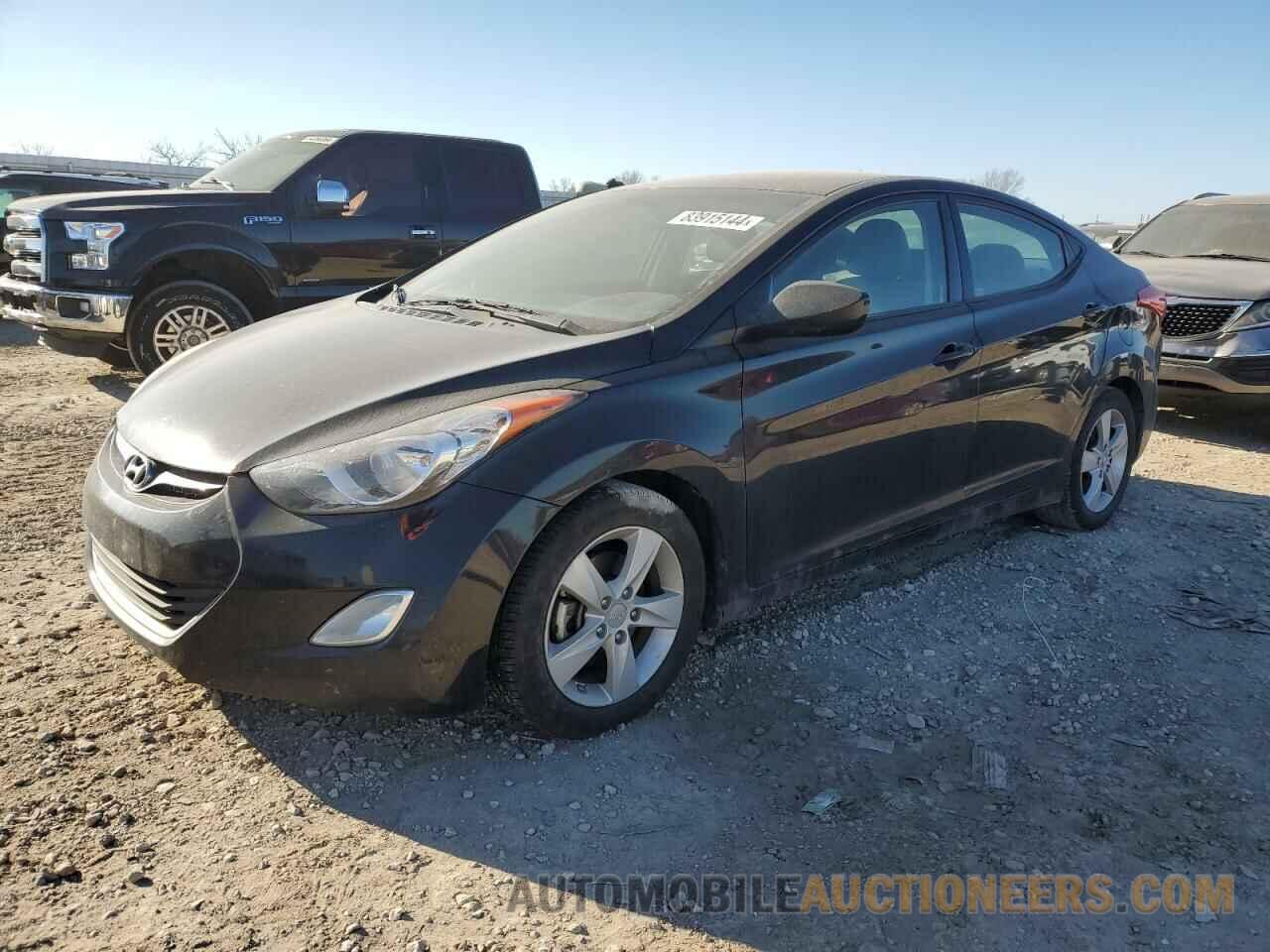 5NPDH4AE6DH302607 HYUNDAI ELANTRA 2013