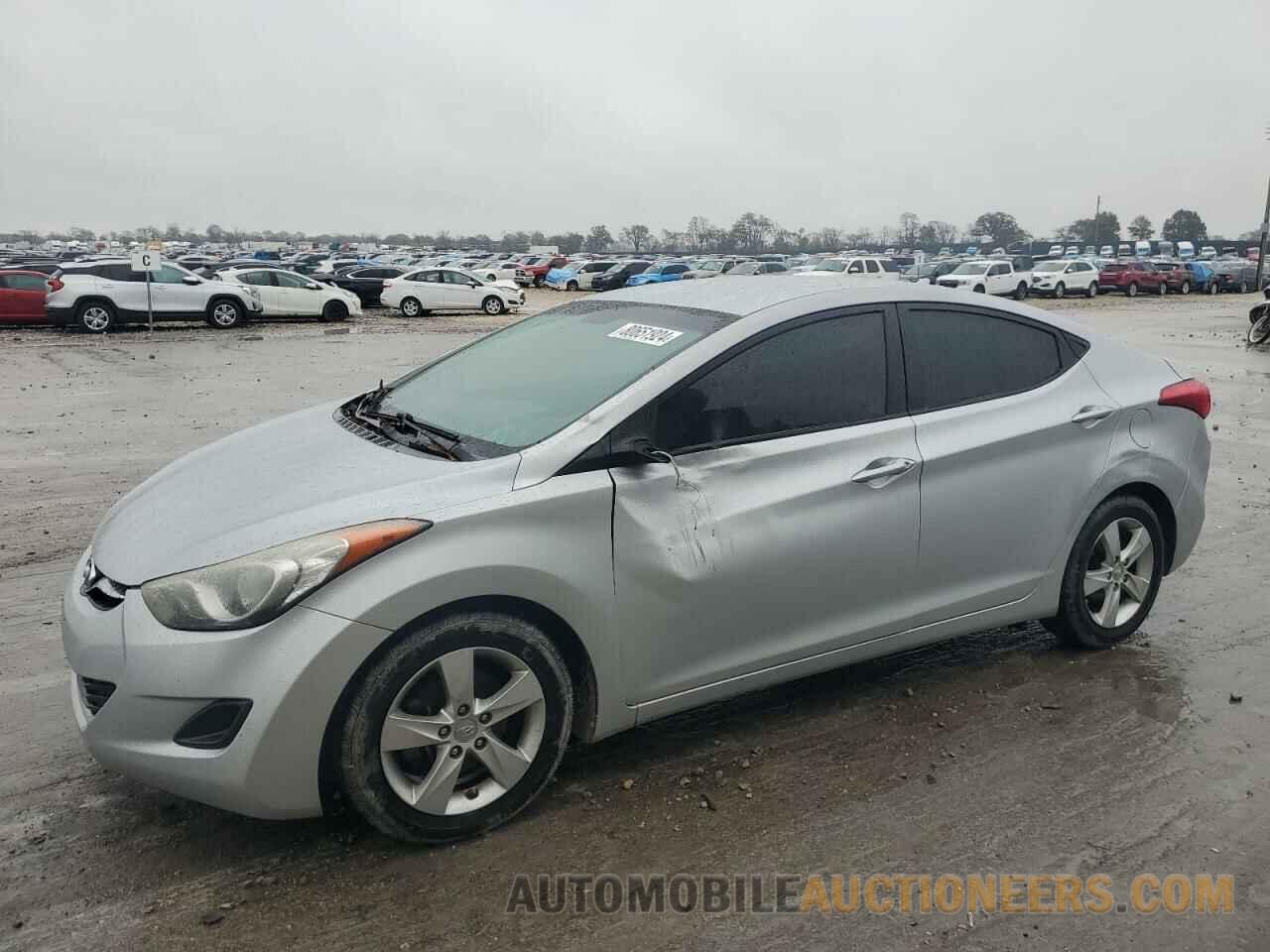 5NPDH4AE6DH369725 HYUNDAI ELANTRA 2013