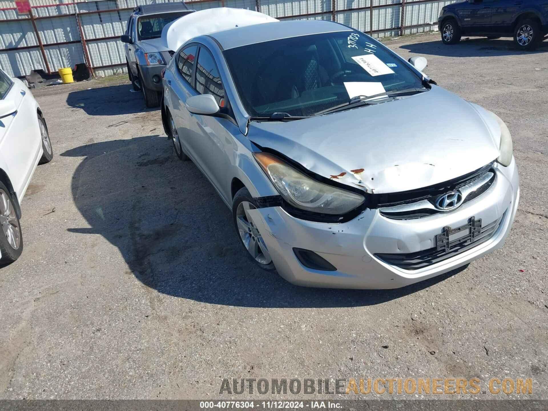 5NPDH4AE6DH371703 HYUNDAI ELANTRA 2013