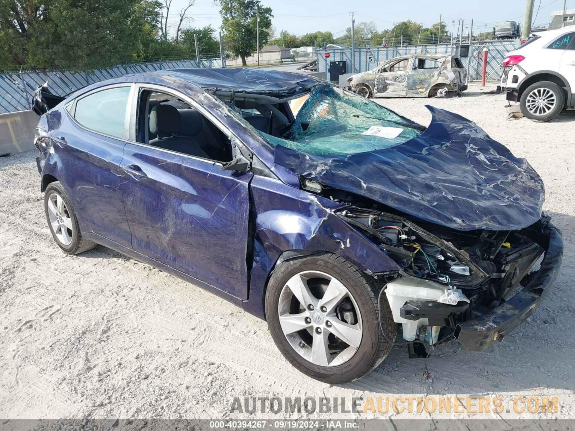 5NPDH4AE6DH374035 HYUNDAI ELANTRA 2013