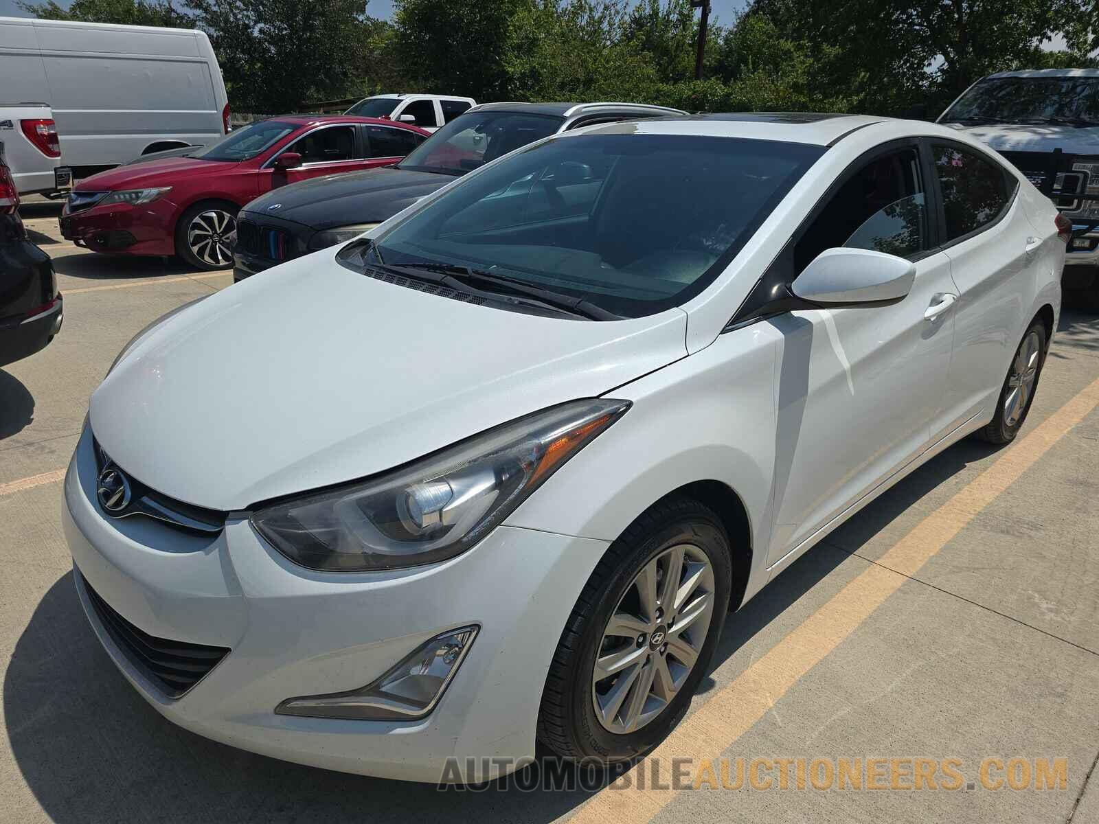 5NPDH4AE6FH553582 Hyundai Elantra SE 2015