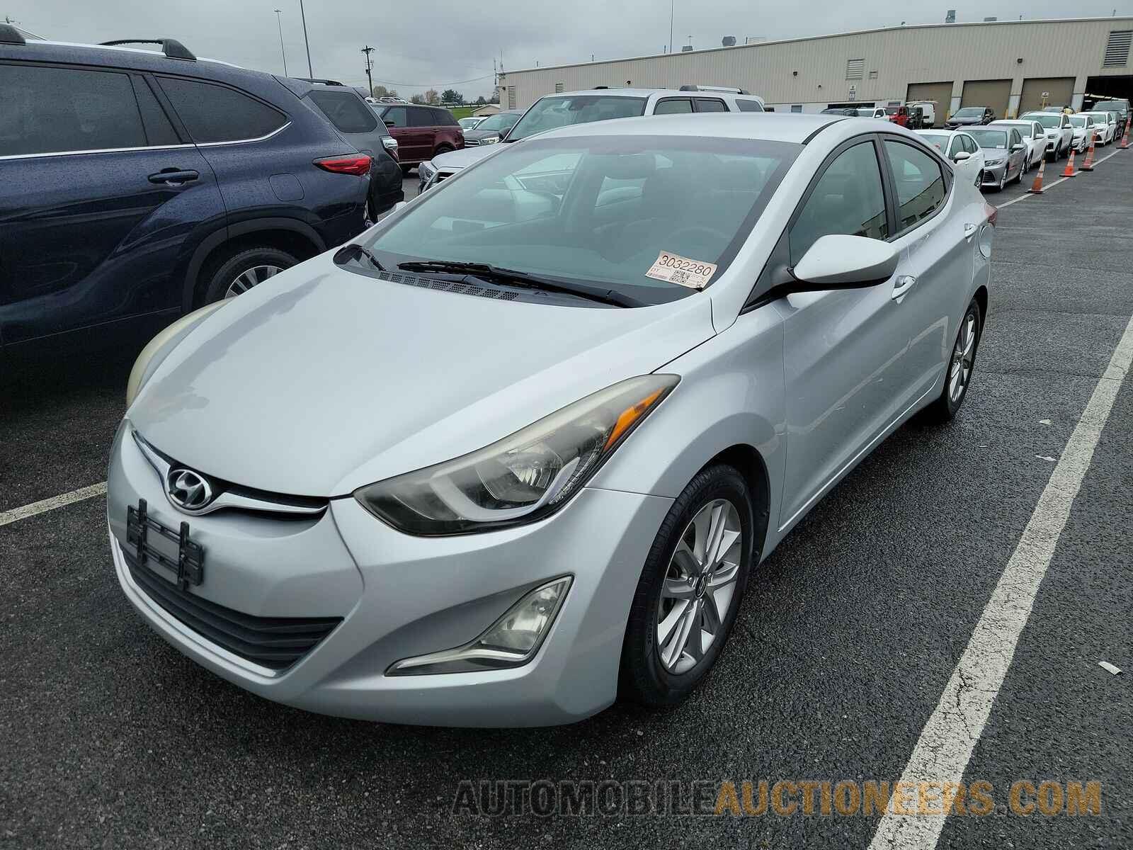 5NPDH4AE6FH619483 Hyundai Elantra SE 2015