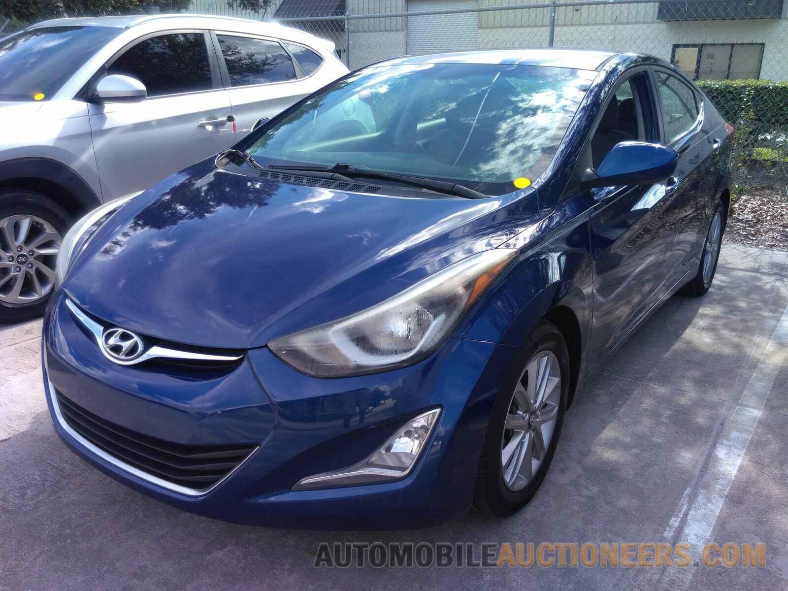 5NPDH4AE6GH703577 Hyundai Elantra 2016