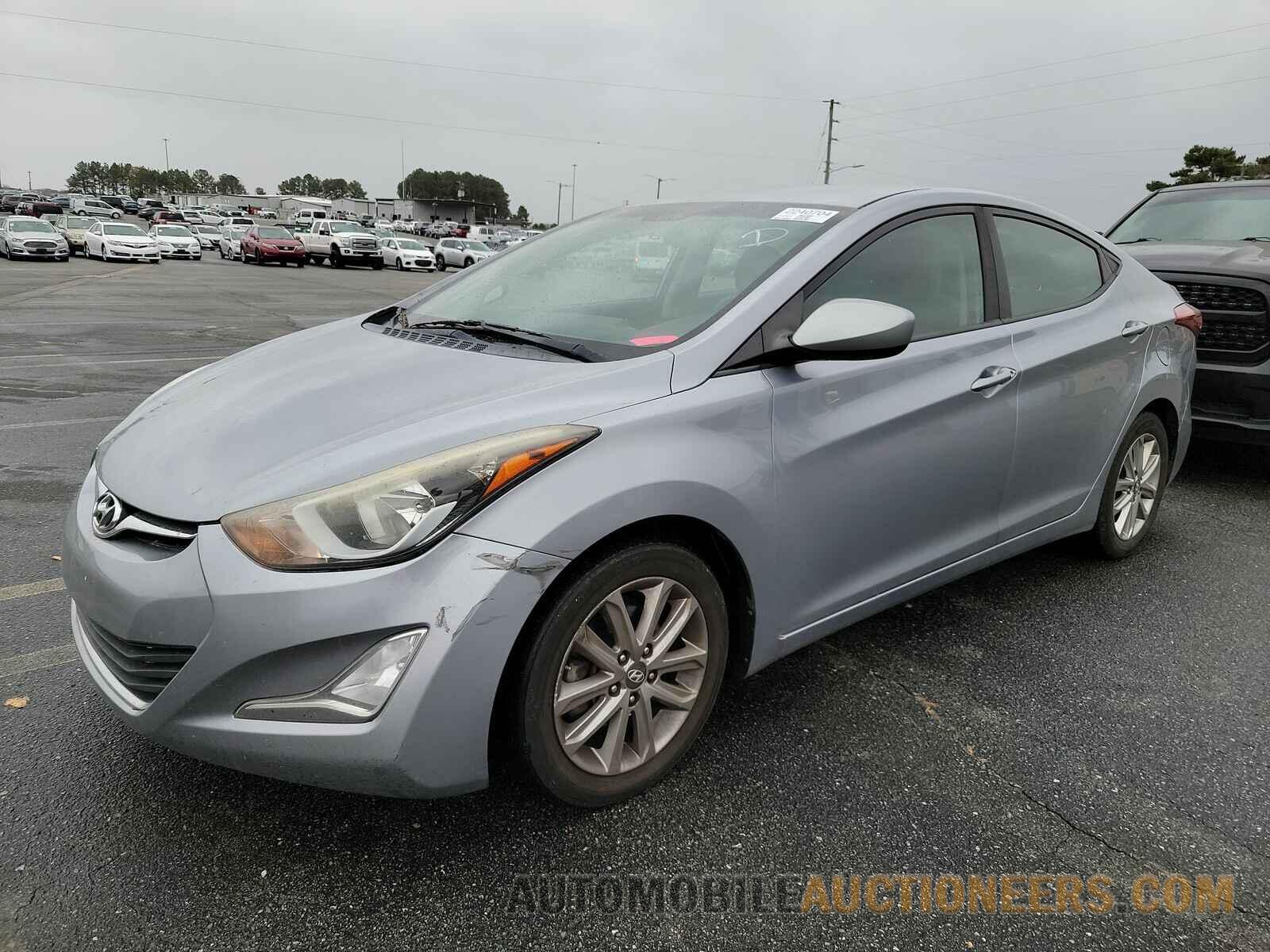 5NPDH4AE6GH743643 Hyundai Elantra SE 2016