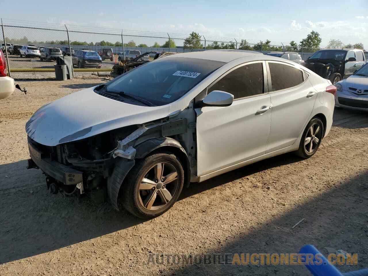 5NPDH4AE6GH757798 HYUNDAI ELANTRA 2016