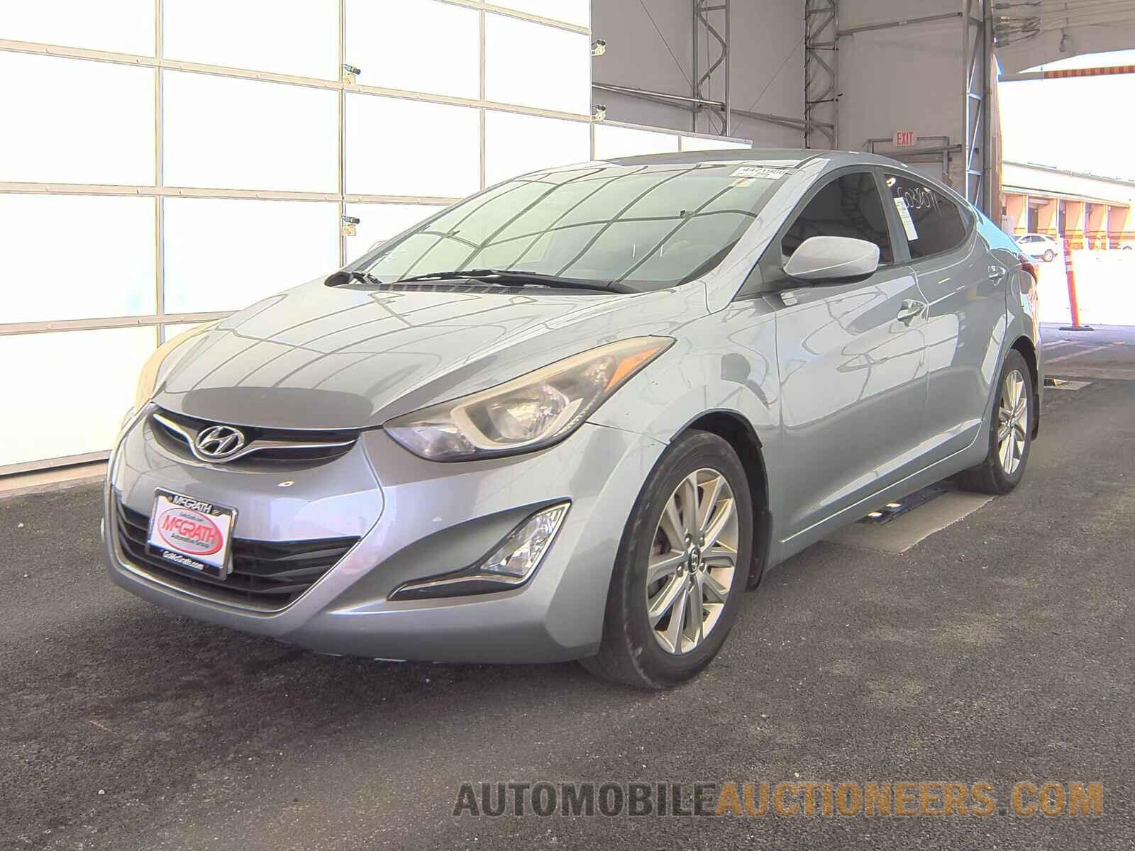 5NPDH4AE6GH758479 Hyundai Elantra SE 2016