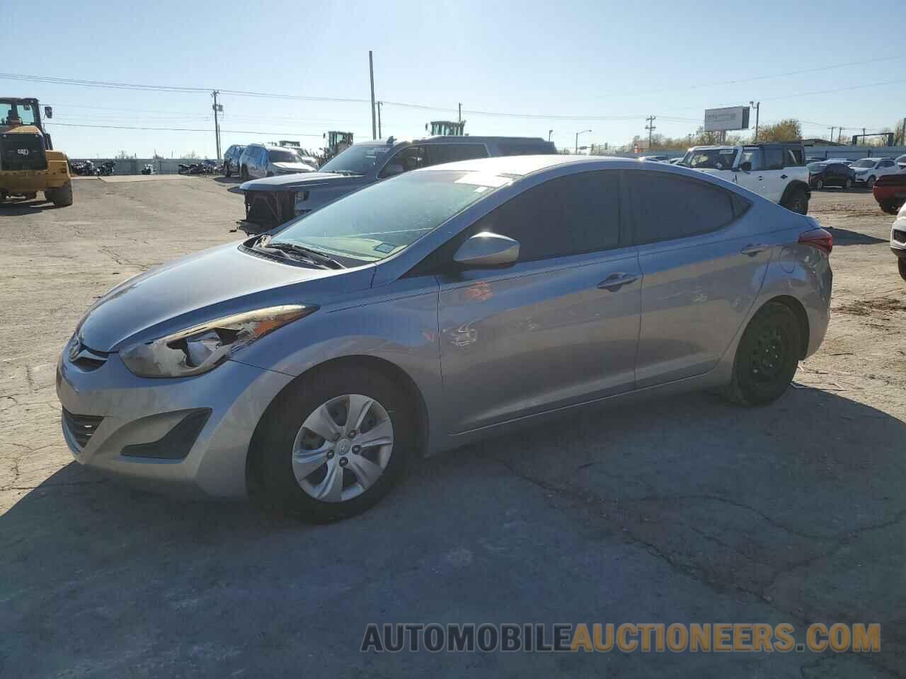 5NPDH4AE6GH765707 HYUNDAI ELANTRA 2016